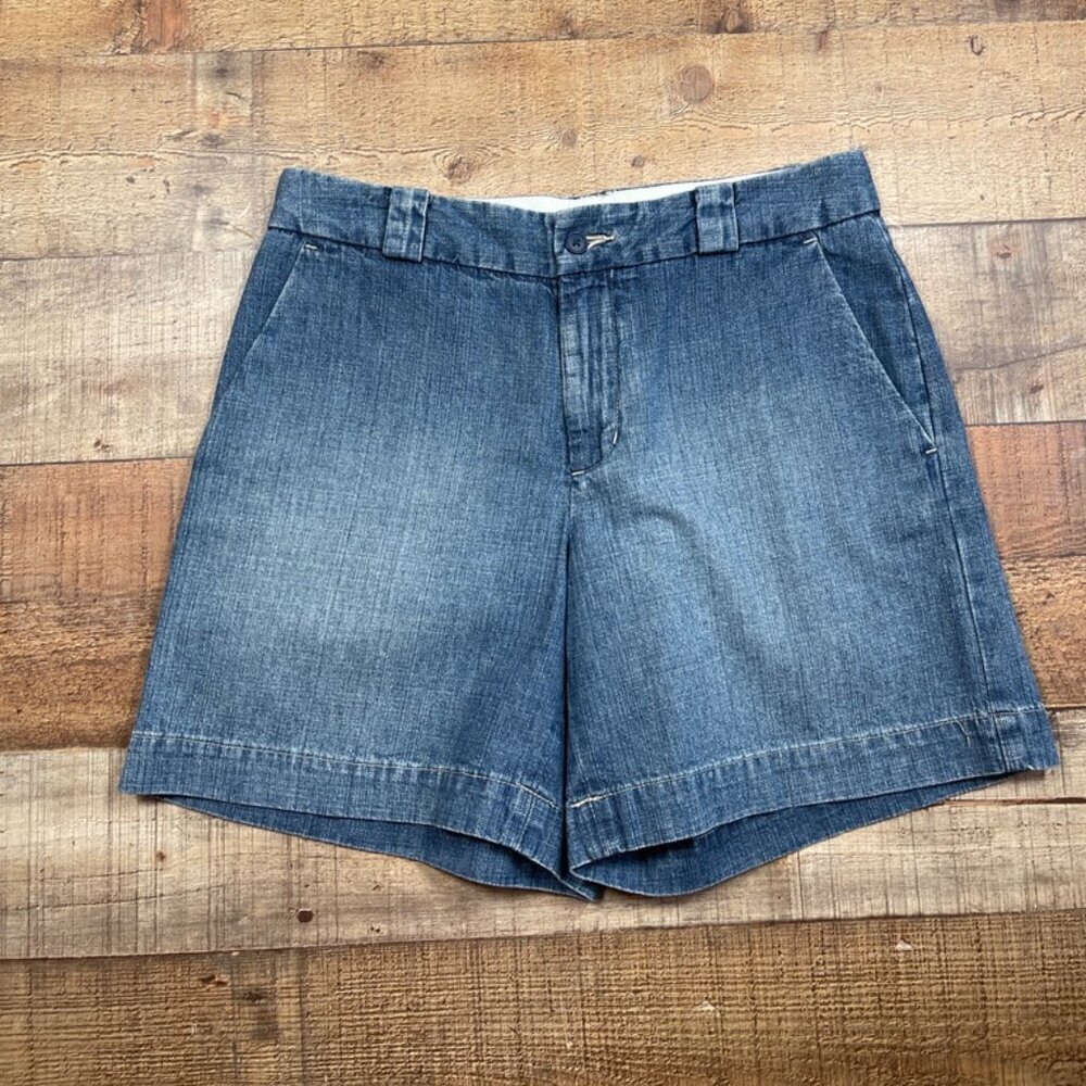 Women's GAP Blue Denim Flat Front Shorts size 2